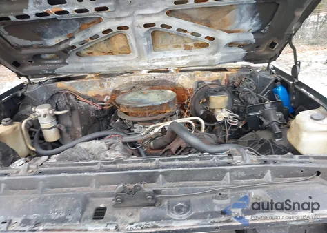 1988 Chevrolet Suburban V10 из США, поврежденный, VIN 1GNEV16K5JF174108